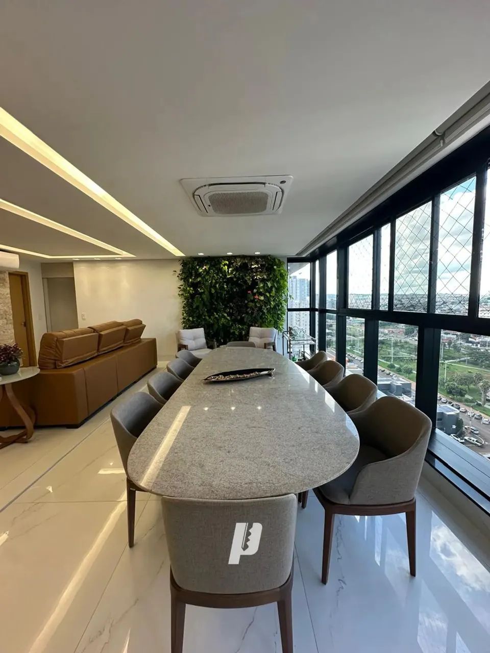 APARTAMENTO À VENDA NO EDIFÍCIO ESPLENDOR DU PARC