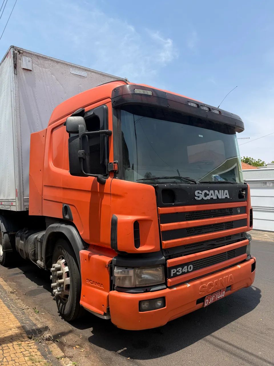 Scania P340 - Ano 2006  - Foto 2