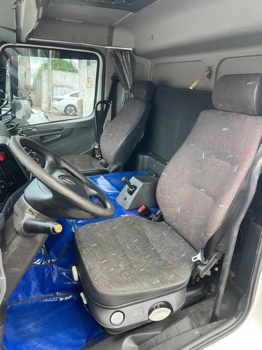 Atego 2425 2011 - Foto 3