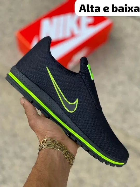 Tênis Nike Preto com Detalhes em Verde