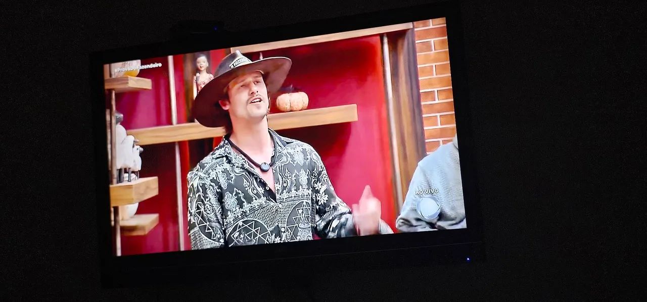 TV 43 Polegadas Linda !!! AOC LCD !!!  - Foto 4