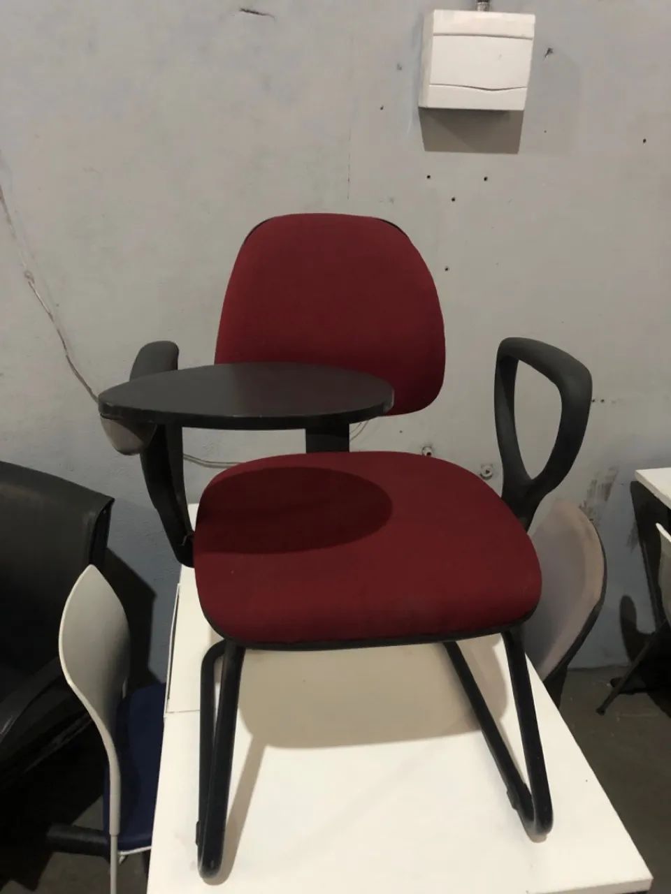 Cadeira de Escritório Universitária 