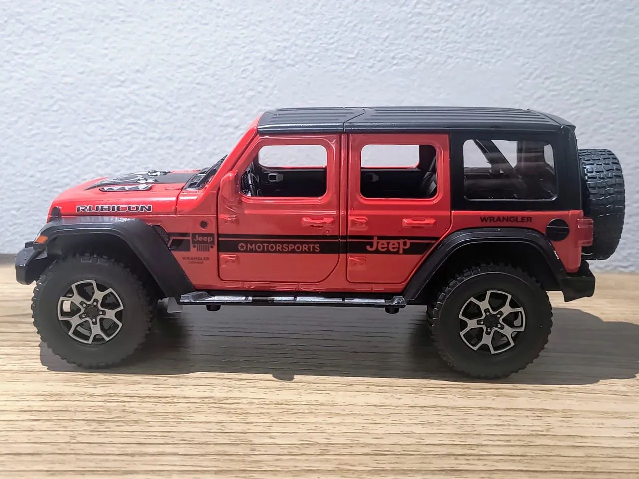 Miniatura Jeep Wrangler Rubicon - Colecionador - Foto 4