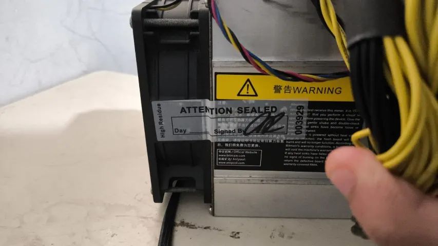 Mineradora de bitcoin Antiminer S9 13.5TH - Foto 4