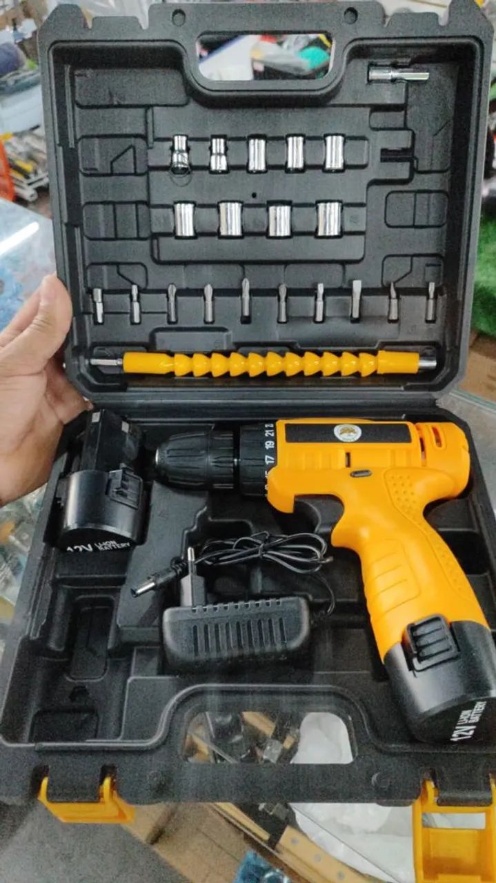Furadeira/Parafusadeira 12V 2 bateria com acessórios - Foto 3