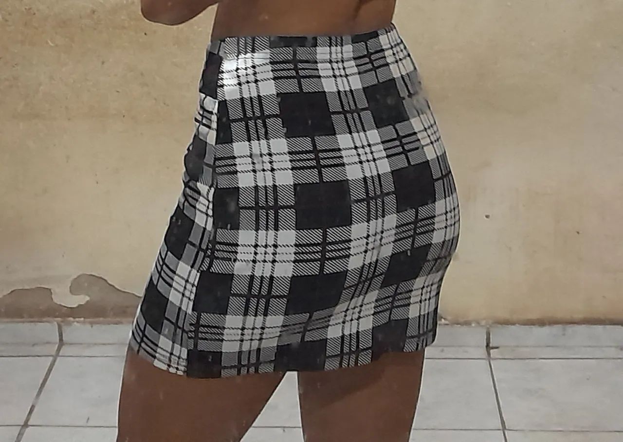 Saia Xadrez - Shein - Foto 4