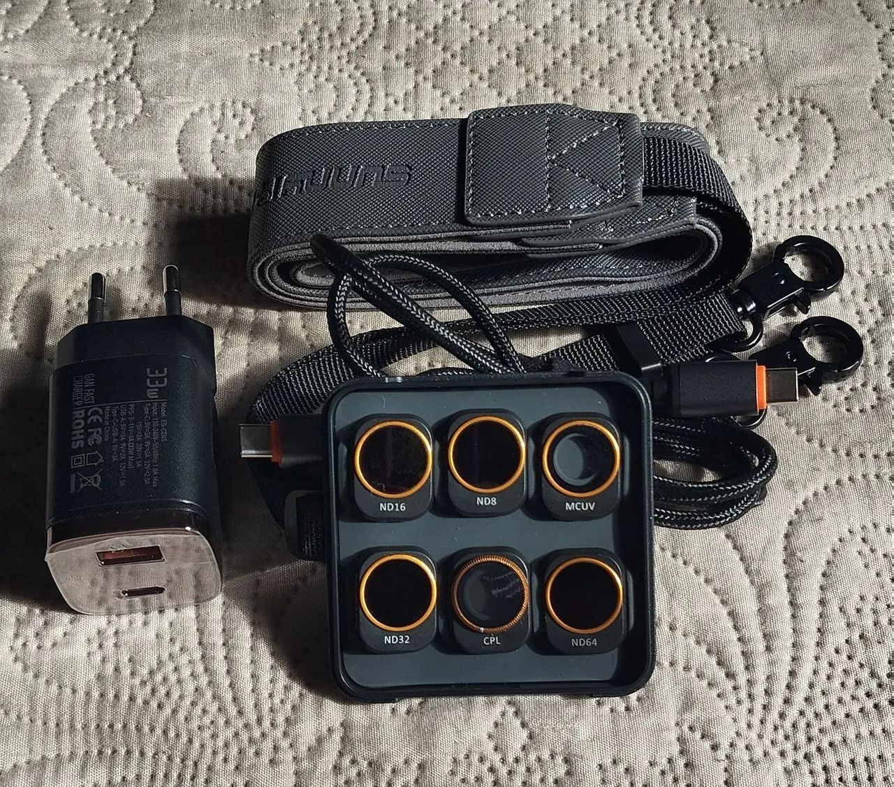 Drone DJI Mini 4 Pro - Novo na Caixa (Vai com 2 cartões de memória  e vários acessórios). - Foto 5