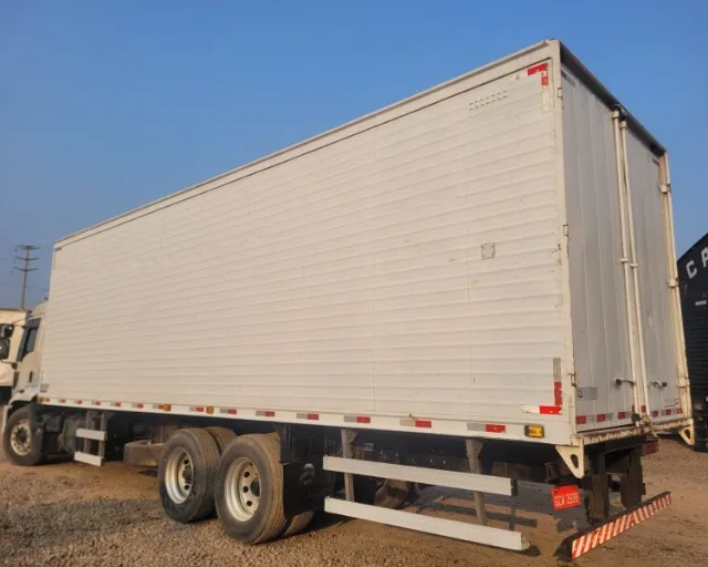 Ref 3109  Baú para Truck ou Bitruck Marca Linschalm Ano 2007