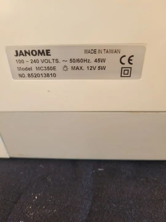 Máquina de Bordado Janone MC 350e com mesa de trabalho - Foto 5