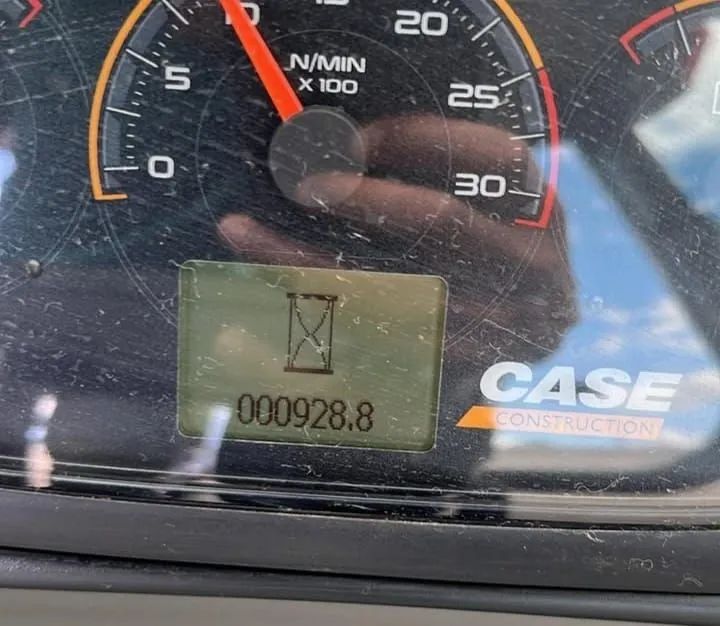 Retroescavadeira case 580n ano 2025 - Foto 3