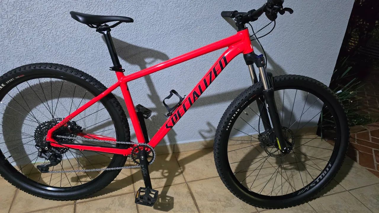 Bicicleta Specialized Rockhopper Comp MTB Aro 29 Tamanho 19G
