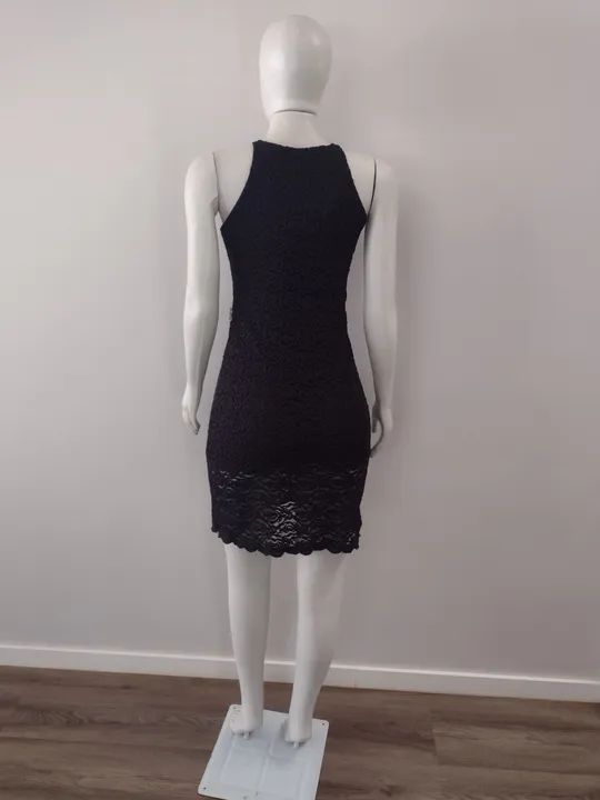 Vestido Preto de renda Marca Miroa - Foto 2