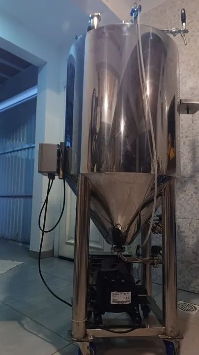 Fermentador autorefrigerado para cerveja 150L - Foto 2