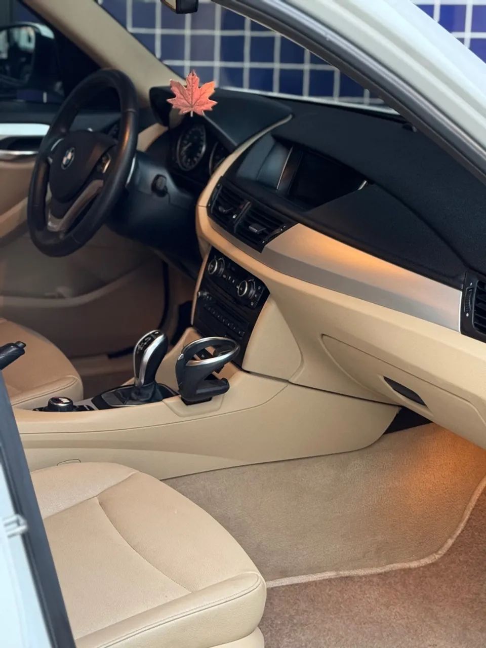 BMW X1 interior Claro  - Foto 4