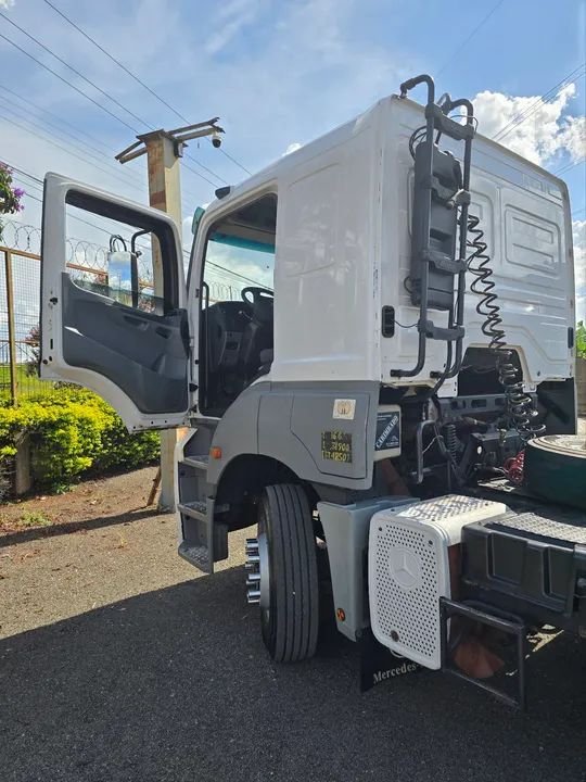 MB 2544 ano 2011 6x2 premium - Foto 9