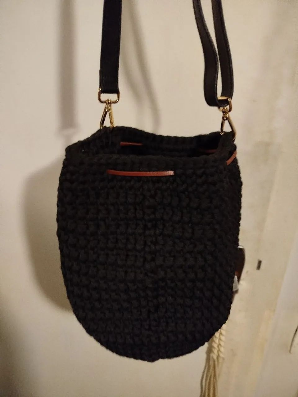 Bolsa de ombro preta artesanal - Foto 3