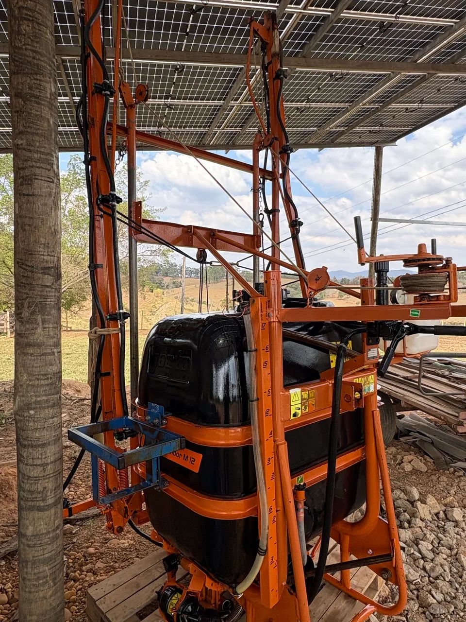 Pulverizador Jacto 600 litros  - Foto 4