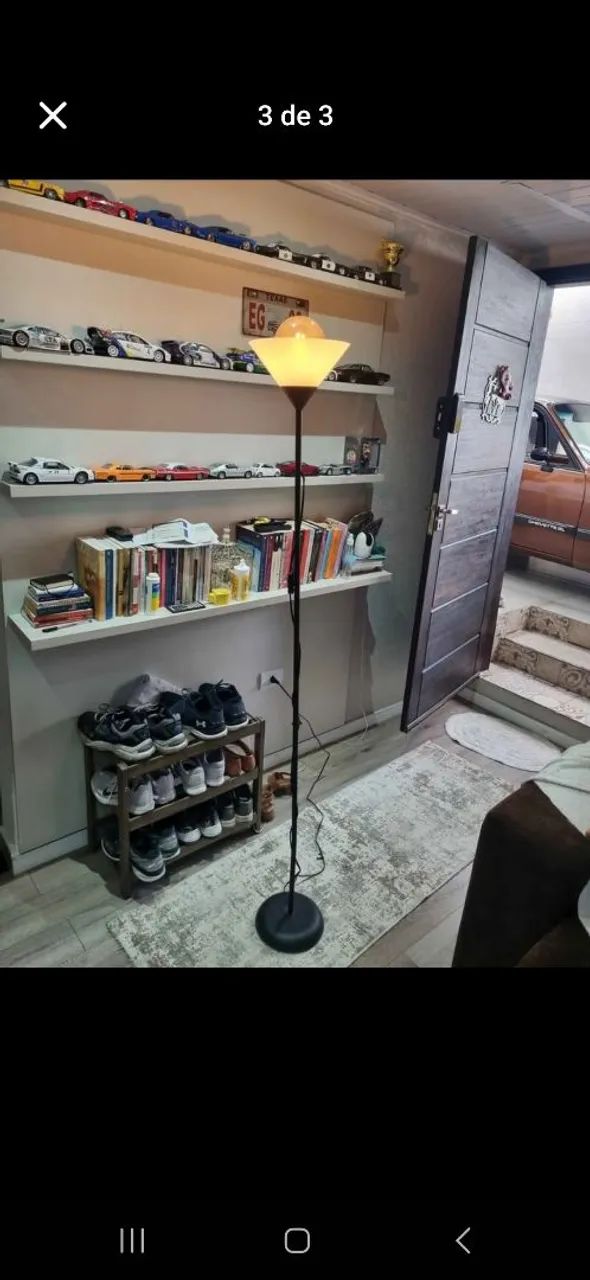 Luminária de chão com cúpula branca - Foto 3