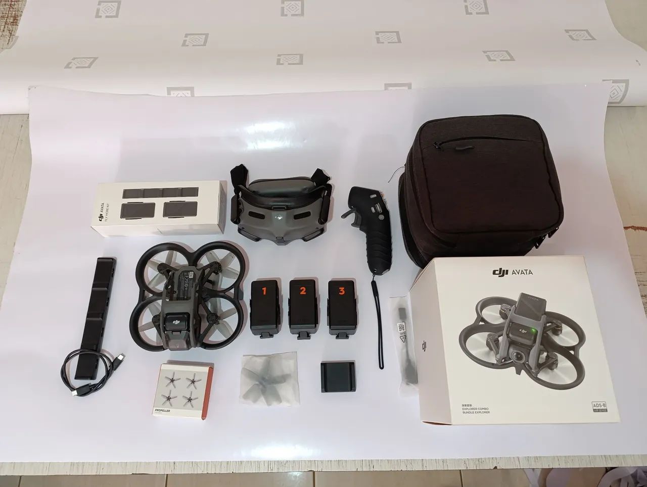 Drone DJI Avata Explorer Combo FLY More