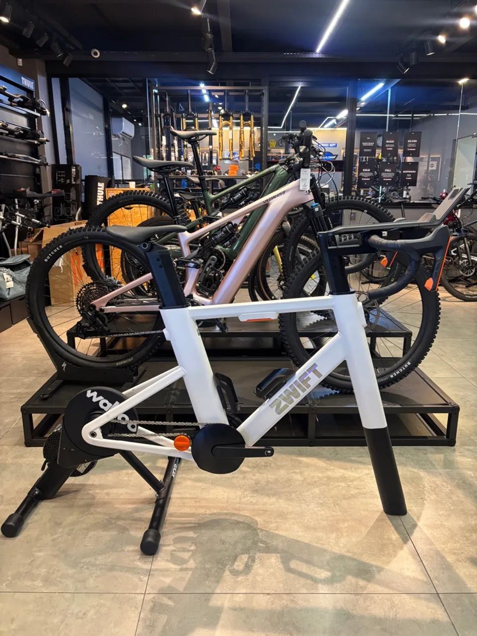 Bike Zwift Ride - spinning/ rolo treino 