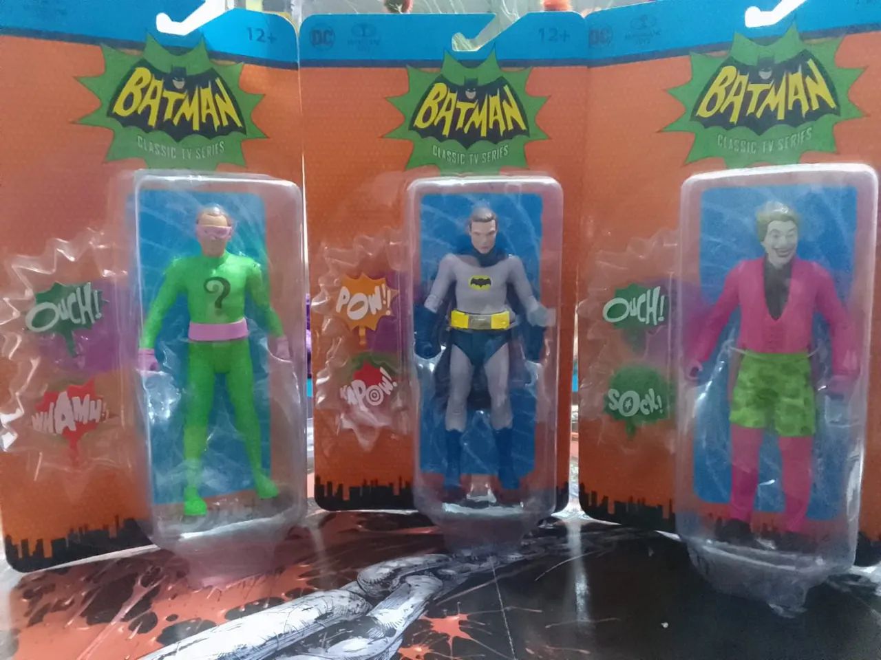 Action Figure Batman Clássico TV Series - Joker CORINGA RETRÔ  - Foto 4