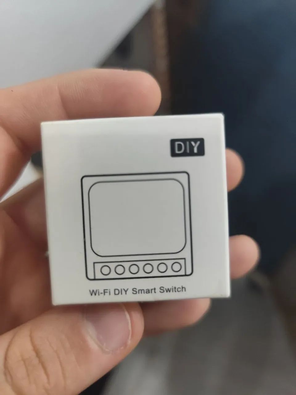 Interruptor/tomada inteligente wi-fi. Casa inteligente