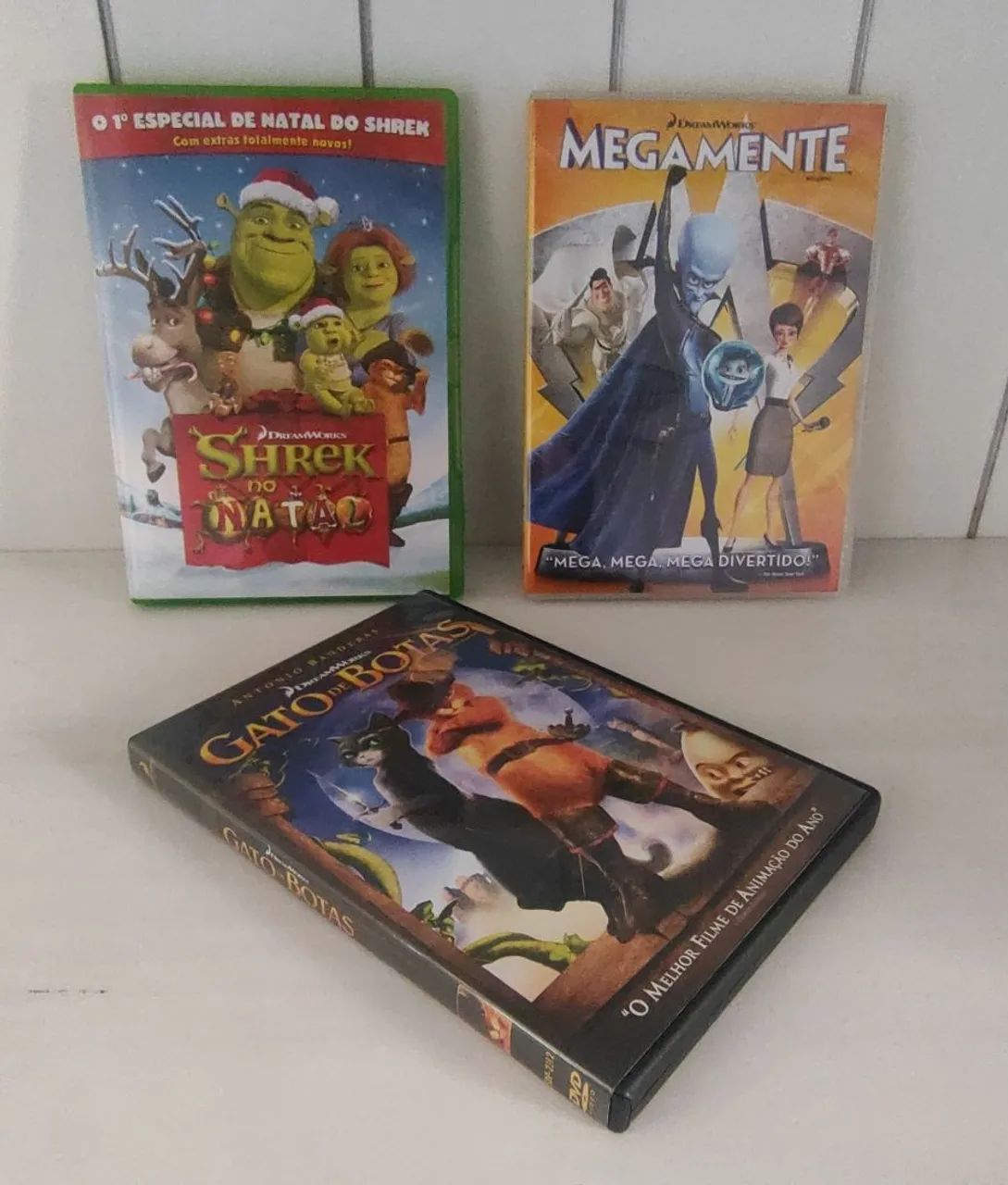 Coleção de DVDs DreamWorks: Shrek no Natal, Megamente e Gato de Botas - Foto 2