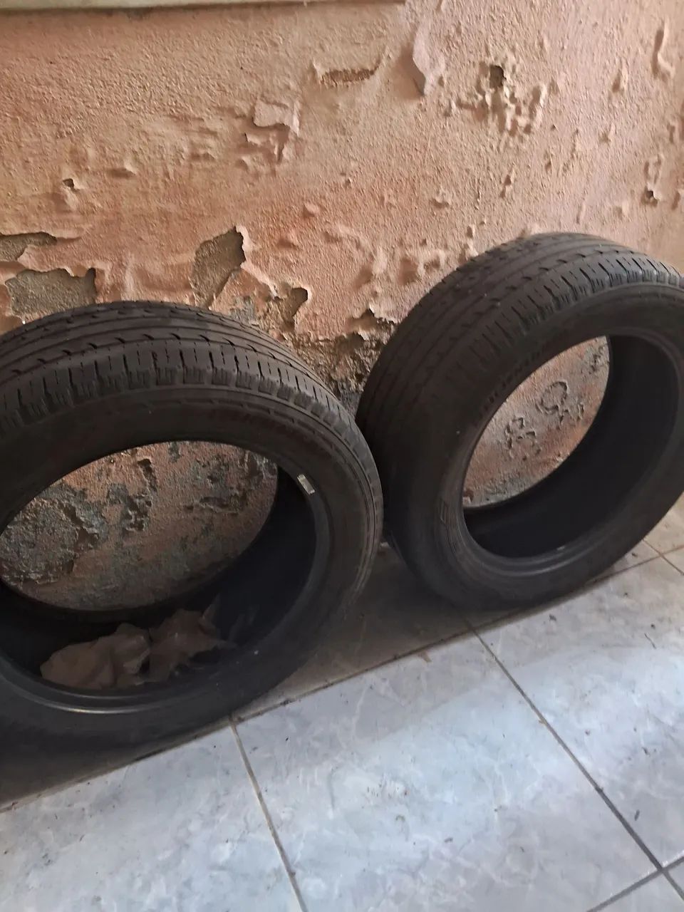 Vendo pneus 
