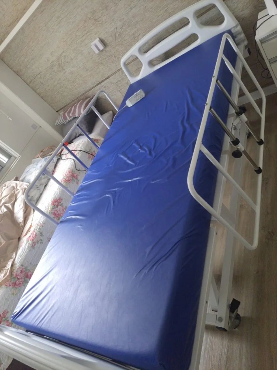 Cama Hospitalar Elétrica + Colchão Pneumático + Colchão D33 - Foto 4