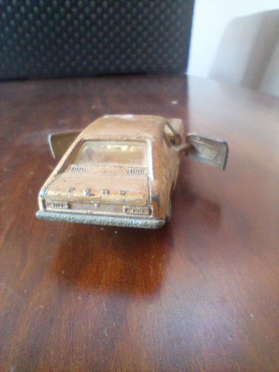 Vendo Miniatura 1:64 - SikuAlfema - Ford Capri 1700 GT - Foto 3