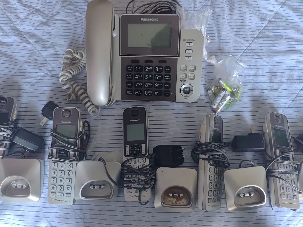 Telefone sem fio 5 ramais + 1 base - Foto 4