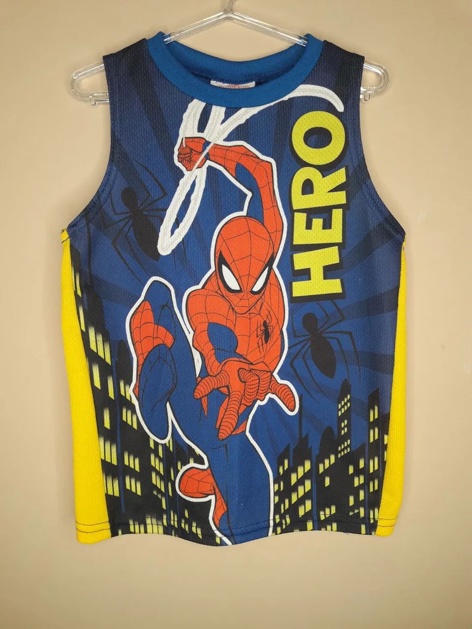 Camiseta Marvel Homem Aranha - 4/5 anos