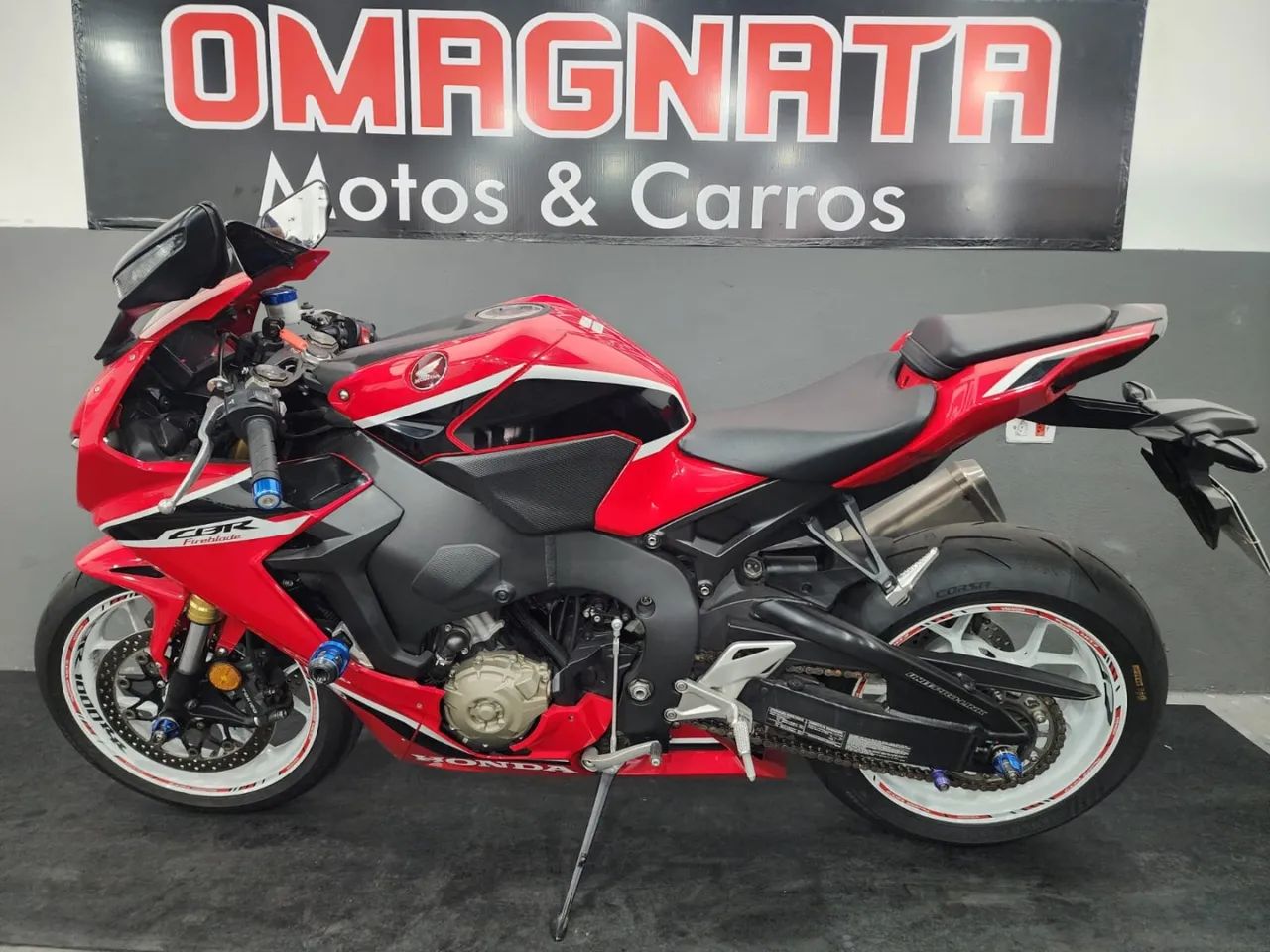 Honda Cbr 1000rr fireblade 2018 - Foto 2