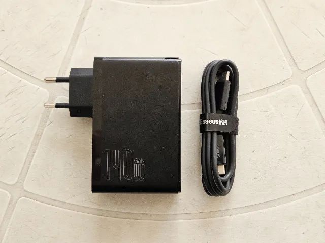 Carregador Baseus 140W GaN USB-C PD 3.1 e USB-A