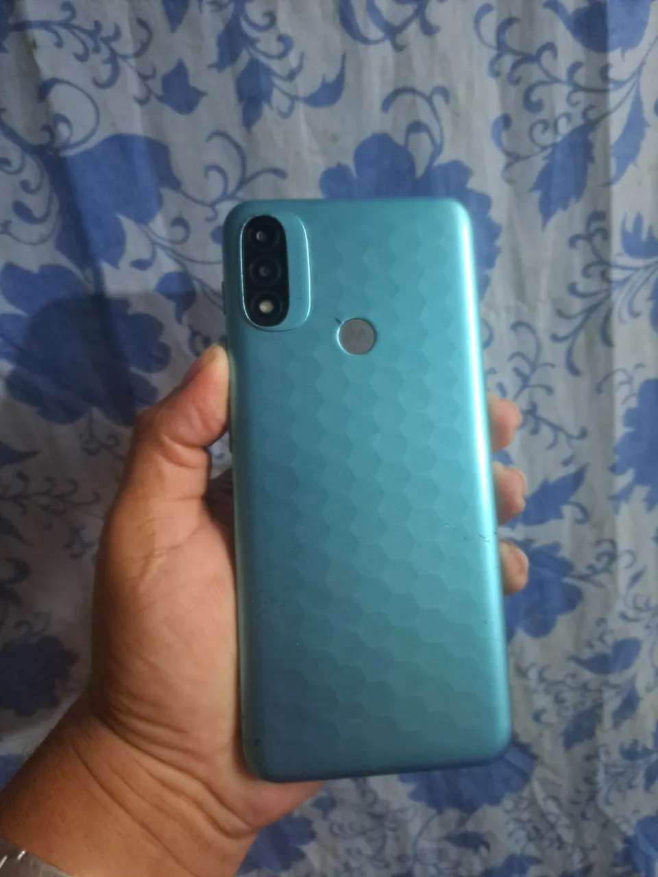 Vendo esse celular moto E20 funcionando tudo perfeito otimo de sinal por 350 reais