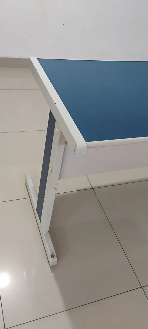 Escrivaninha com bandeja para teclado - Foto 5