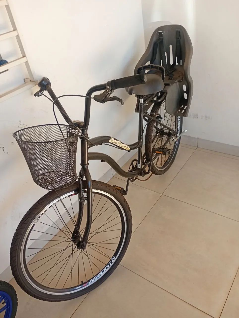2 bicicletas semi novas 