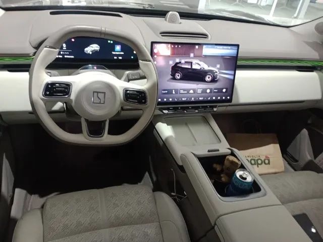 Zeekr 7X Flagship AWD, foto 2 de 12