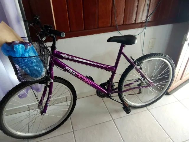 Bicicleta nova roxa