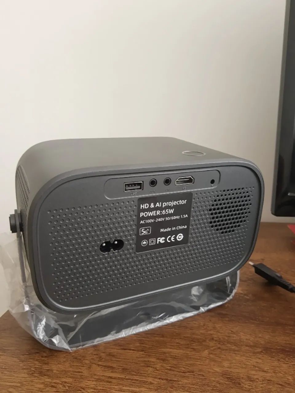 Projetor HD 4K com Android  - Foto 2