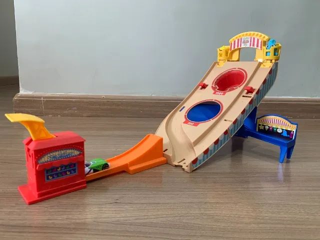 Pista Hot Wheels - Buzz Lightyear Resgate na Feira - Toy Story 4