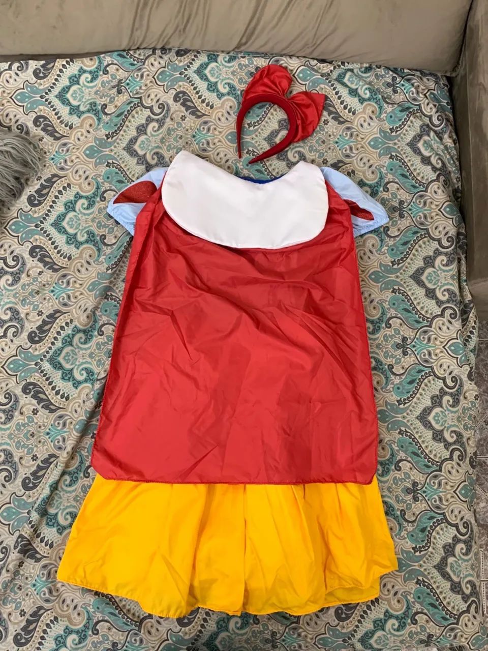 Fantasia Branca de Neve Longa com Capa e Tiara - Foto 2