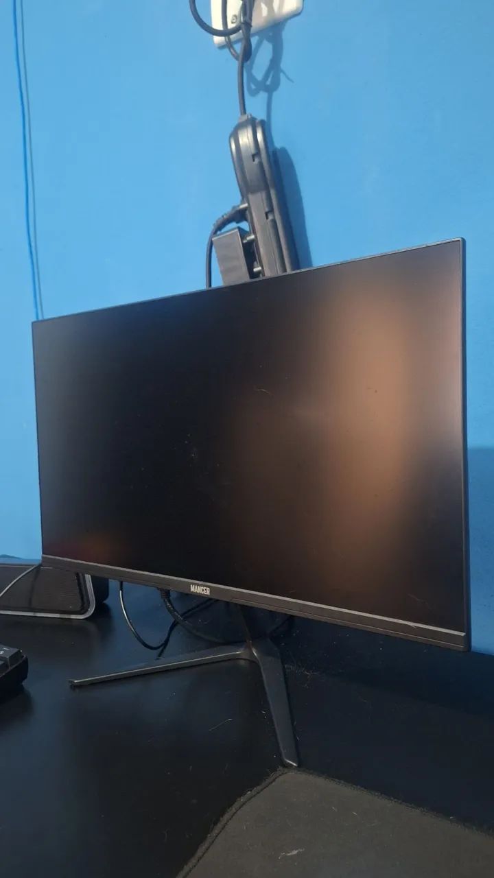 Monitor 100hz 22 polegadas/novo