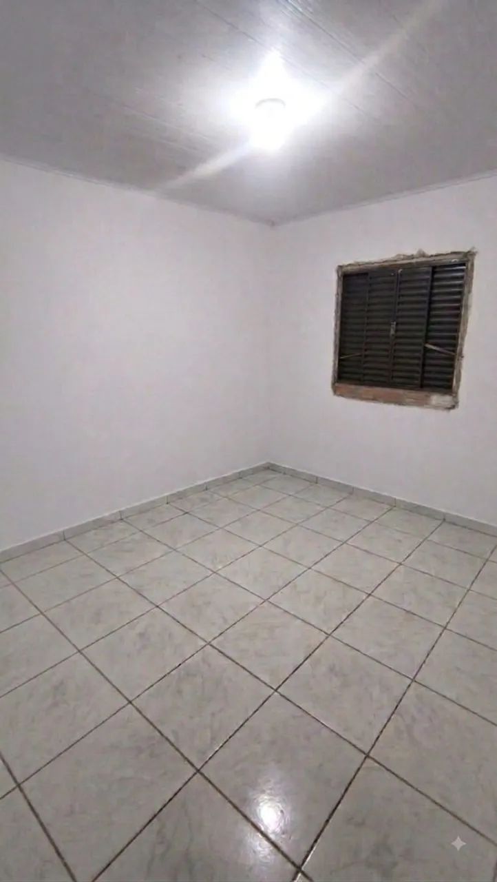 Casa c/ 2 quartos + ponto comercial - Foto 3