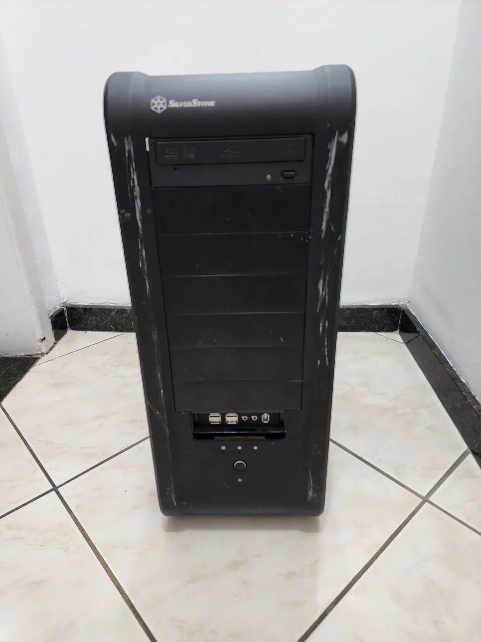 Torre ideal para montar servidor