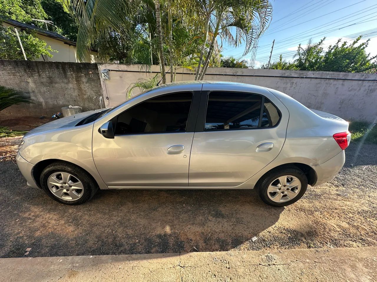 Renault Logan Dynamique Hi-flex 1.6 8V 4P 2016 - Foto 4
