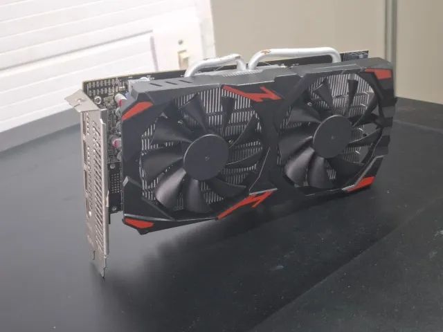 RX 580 8 GB com defeito