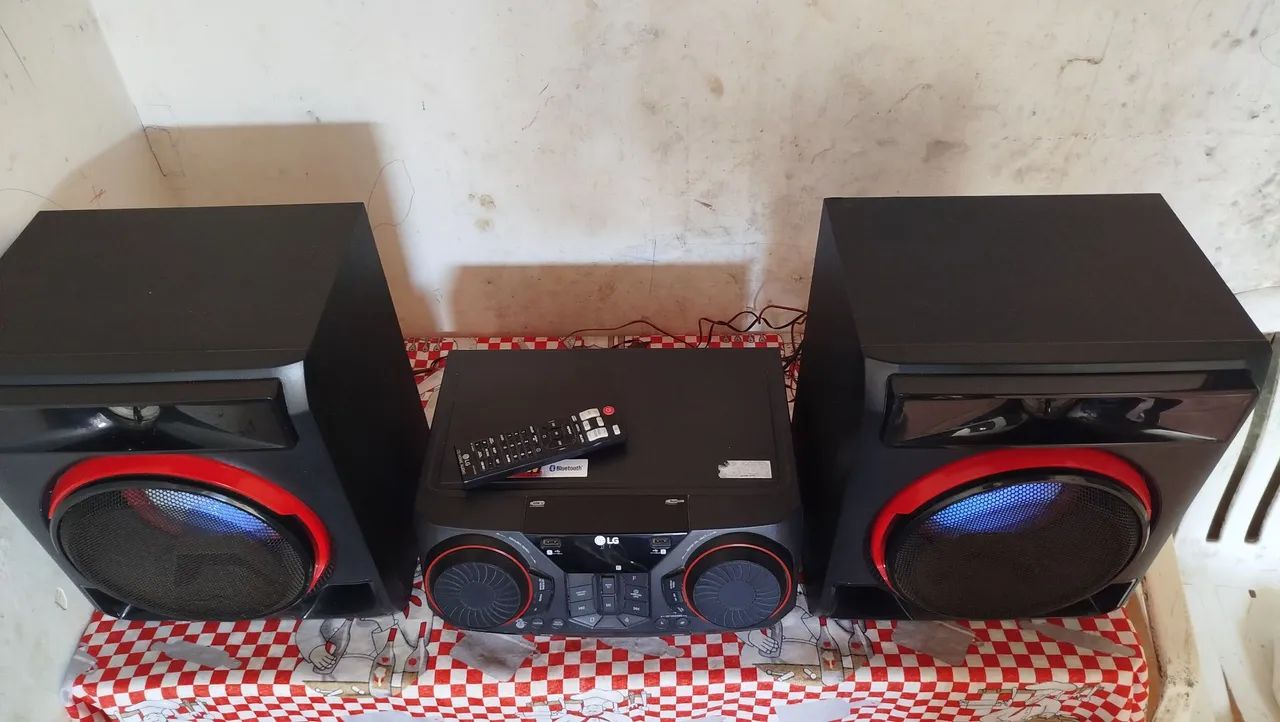 Som LG bluetooth semi nova pra vender. - Foto 5