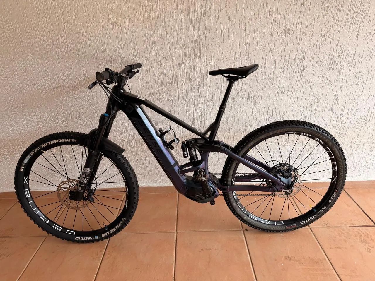 Sense Exalt E-Trail EVO Carbon Excelente Estado - Foto 4