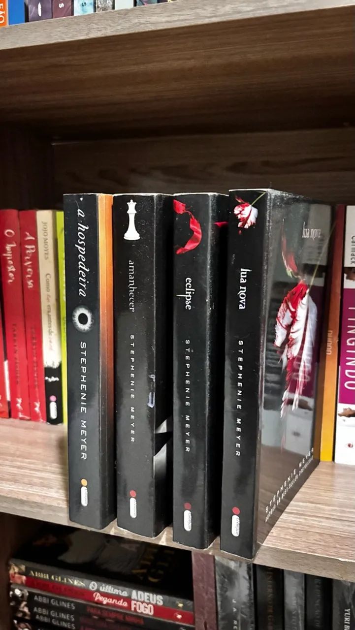 Combo Stephenie Meyer: Lua Nova + Eclipse + Lua Nova + A hospedeira  - Foto 2